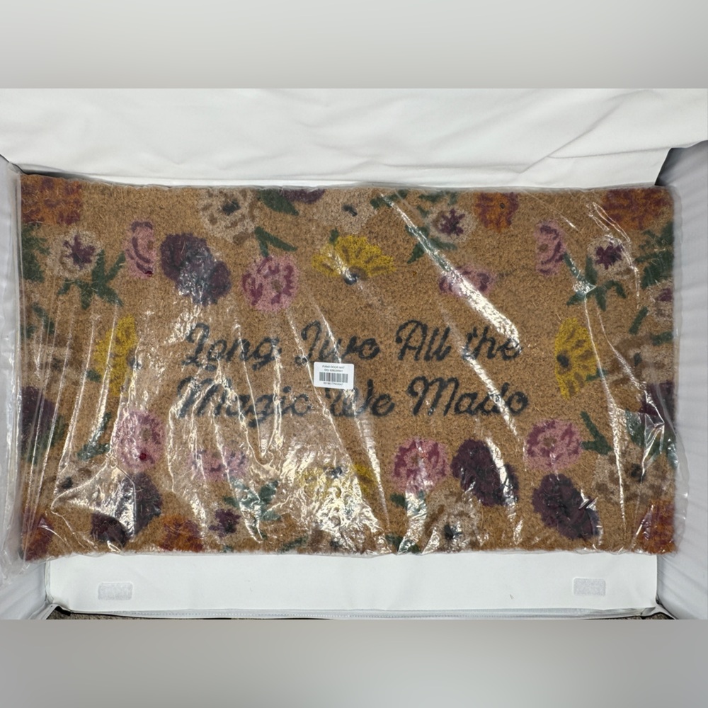 BRAND NEW! Taylor Swift Acoustic Piano door mat ‘Long Live” lyrics - Picture 4 of 4